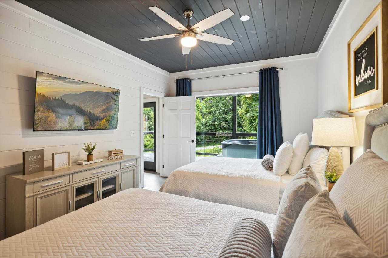 Sunset Chalet Cabin ガトリンバーグ エクステリア 写真